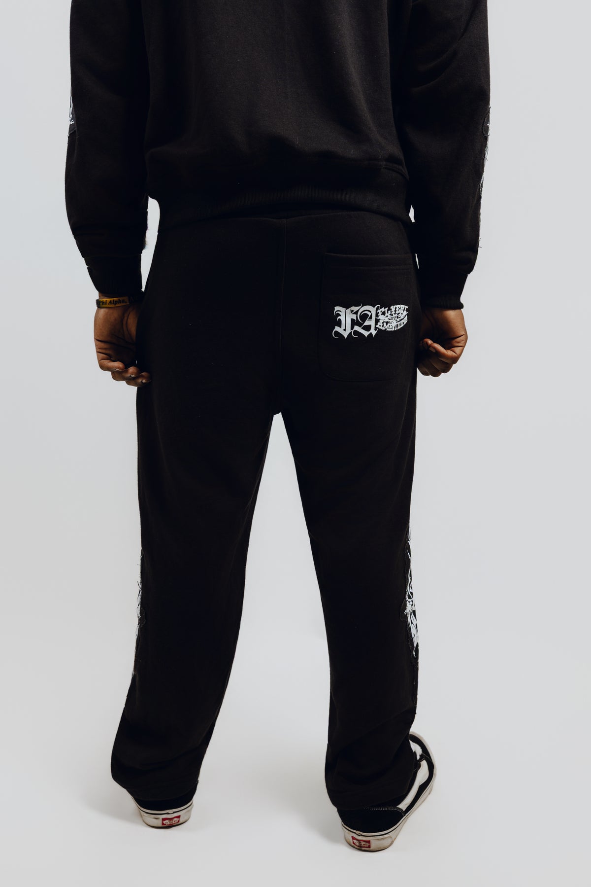 Elevate Sweatsuit Obsidian
